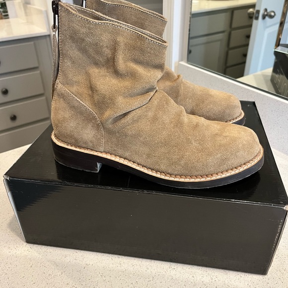 Roolee Lucena Classic Ankle Boot - Picture 13 of 15